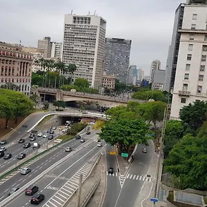 Com 2 No Centro Historico De São Paulo