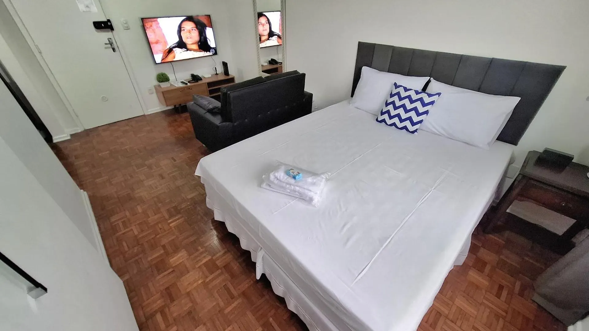 Ap 709 - A Poucos Passos Da Avenida Paulista! Apartamento São Paulo